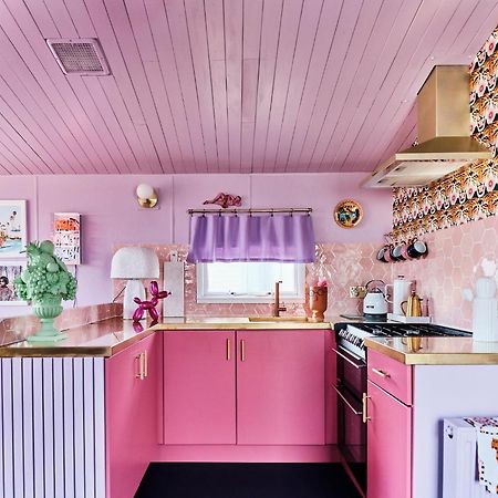 Fun Barbie Inspired, 6 Berth Caravan - Camber Sands Holiday Park, Near The Beach Eksteriør bilde